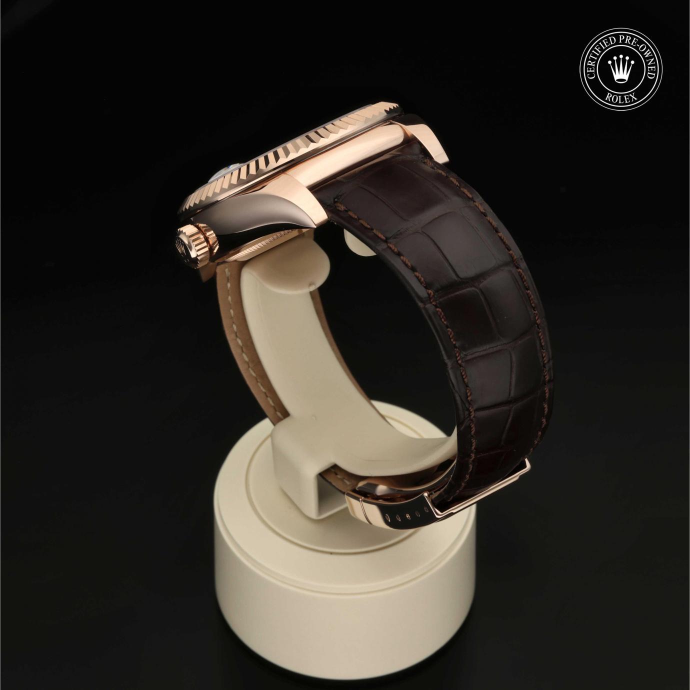 Rolex Sky-Dweller M326135-0006 - 360 Grad Ansicht Bild 15