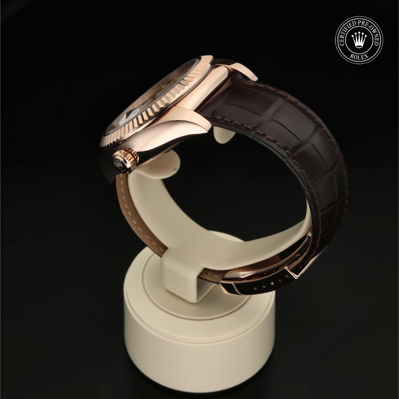 Rolex Sky-Dweller M326135-0006 - 360 Grad Ansicht Bild 13
