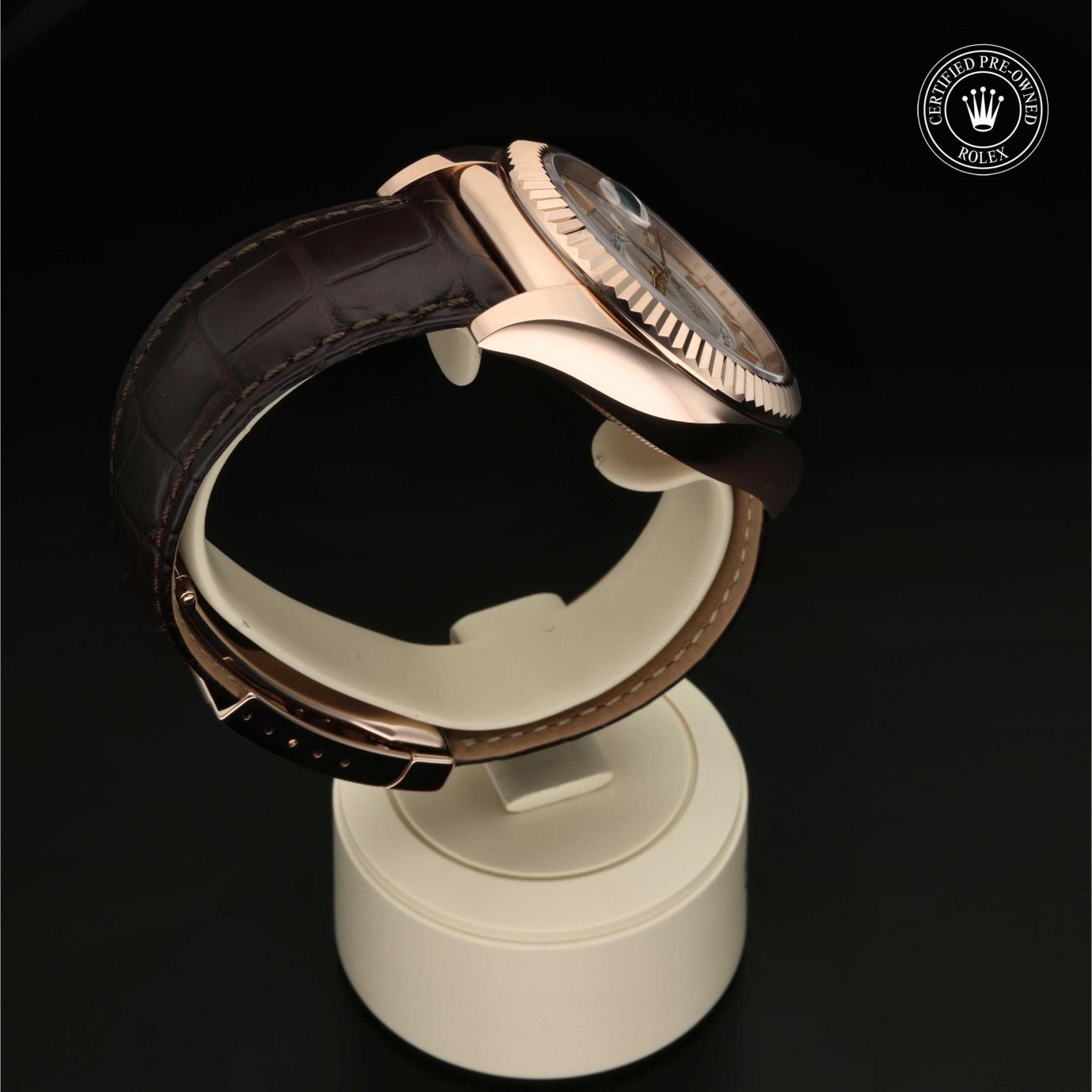 Rolex Sky-Dweller M326135-0006 - 360 Grad Ansicht Bild 25