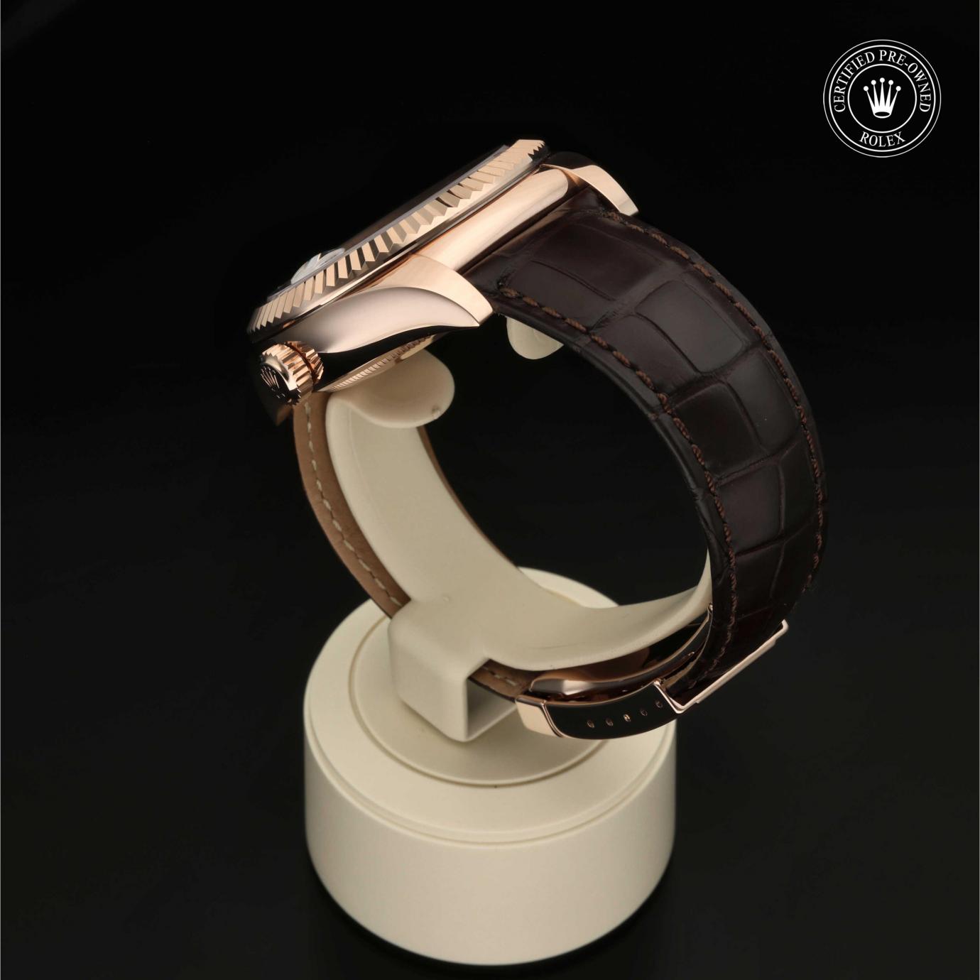 Rolex Sky-Dweller M326135-0006 - 360 Grad Ansicht Bild 14