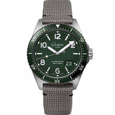 Glashutte Original SeaQ Panoramadatum