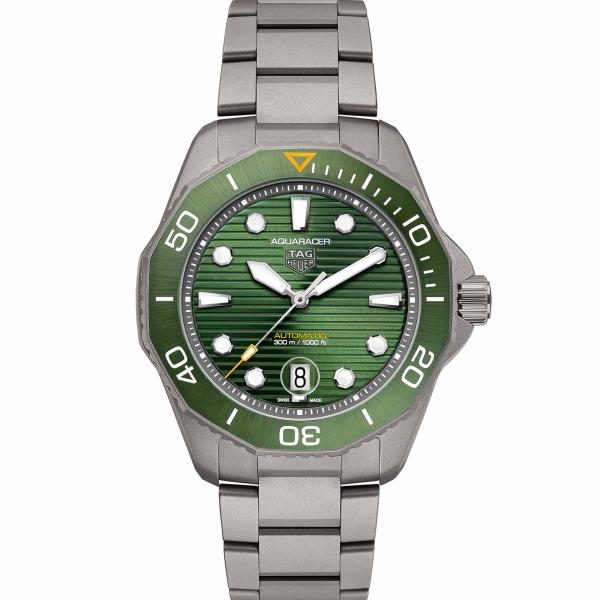 TAG Heuer Aquaracer Professional 300 (Ref: WBP208B.BF0631)