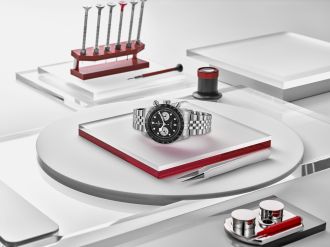 TUDOR NP25 BLACK BAY CHRONO LIFESTYLE-3