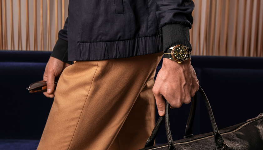 TUDOR-BlackBay-S38-10208-JuwelierWeber-840x480-Lifestyle