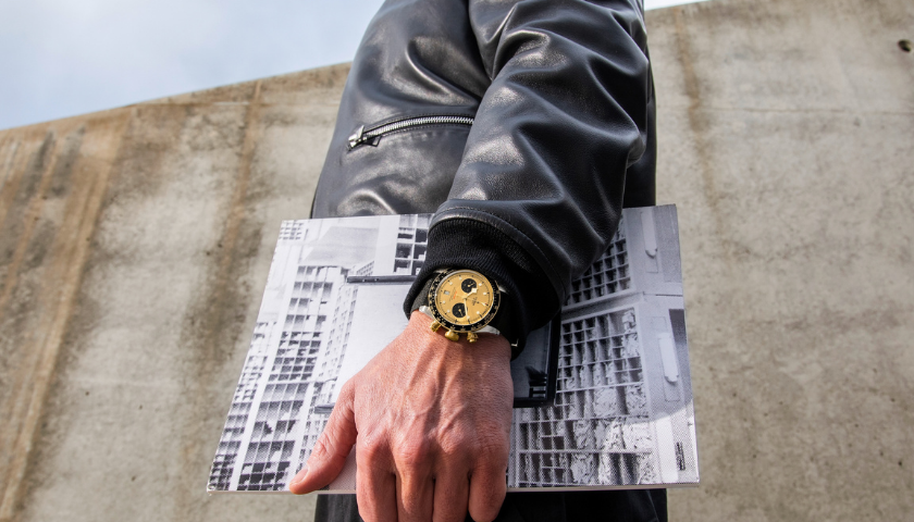 TUDOR-BlackBay-S38-8992-JuwelierWeber-840x480px-Lifestyle