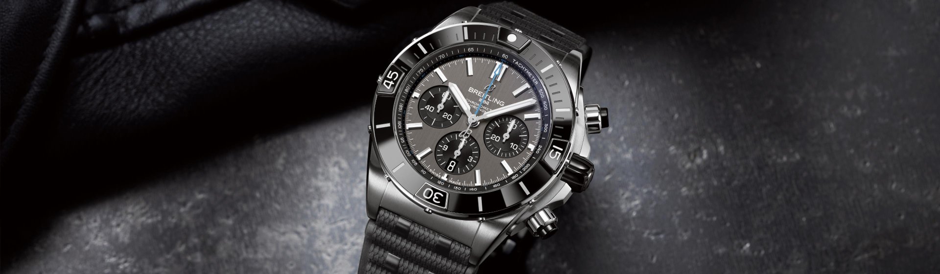 Slider SuperChronomat B01 44 Titanium 3840x1120px