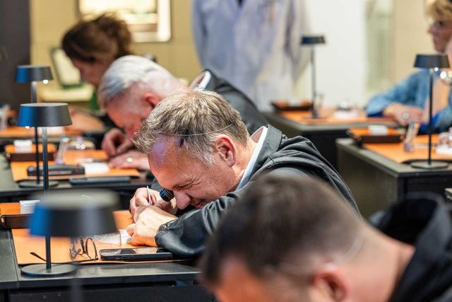 TAG-heuer-Watchmaking-Class-2809-2023-060