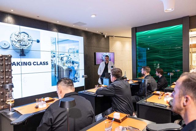 TAG-heuer-Watchmaking-Class-2809-2023-042