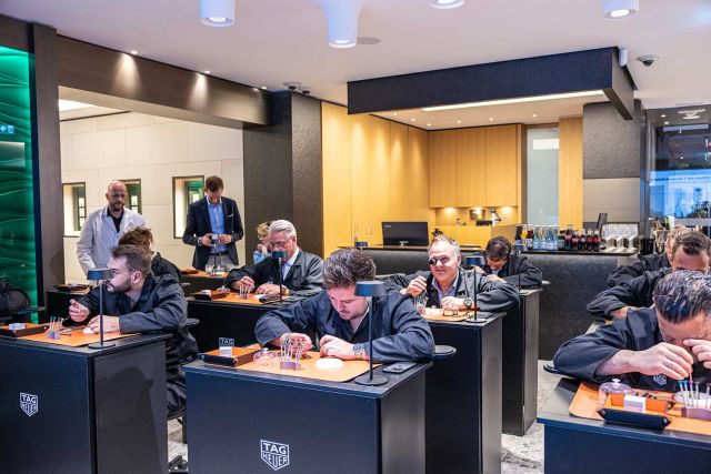 TAG-heuer-Watchmaking-Class-2809-2023-048