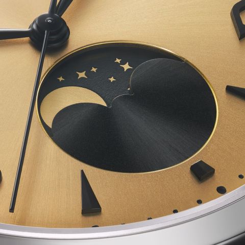 TUDOR-1926-Luna-champagnerfarbenes-Ziffernblatt-Mondphasendetail