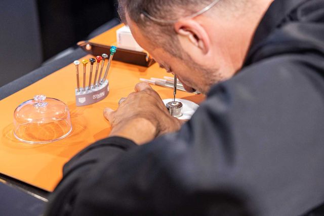 TAG-heuer-Watchmaking-Class-2809-2023-044