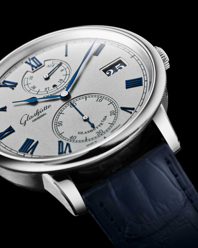 1-58-08-01-04-61-Senator-Chronometer-Detail-1-RGB