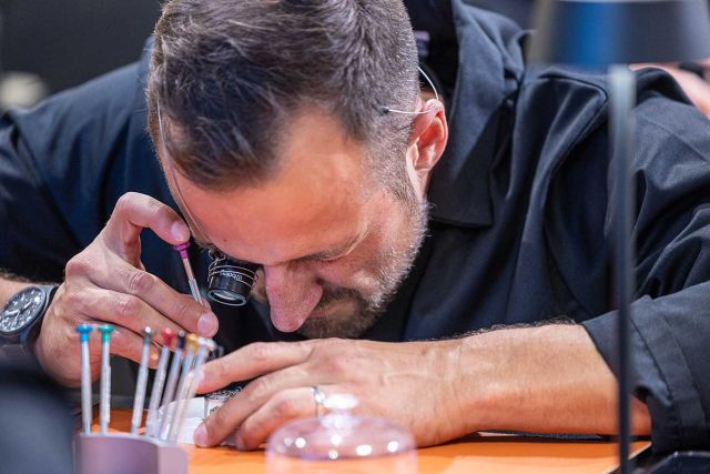 TAG-heuer-Watchmaking-Class-2809-2023-054