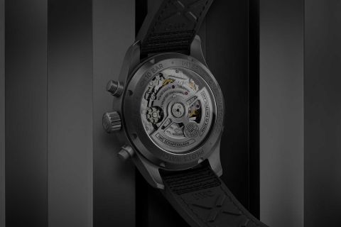 IWC 20220403 B